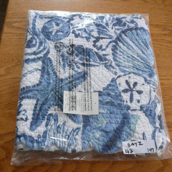 C&F Home Bridgewater Blue Starfish Seashell Coastal Beach Table Runner-14"x51" - Picture 2 of 3